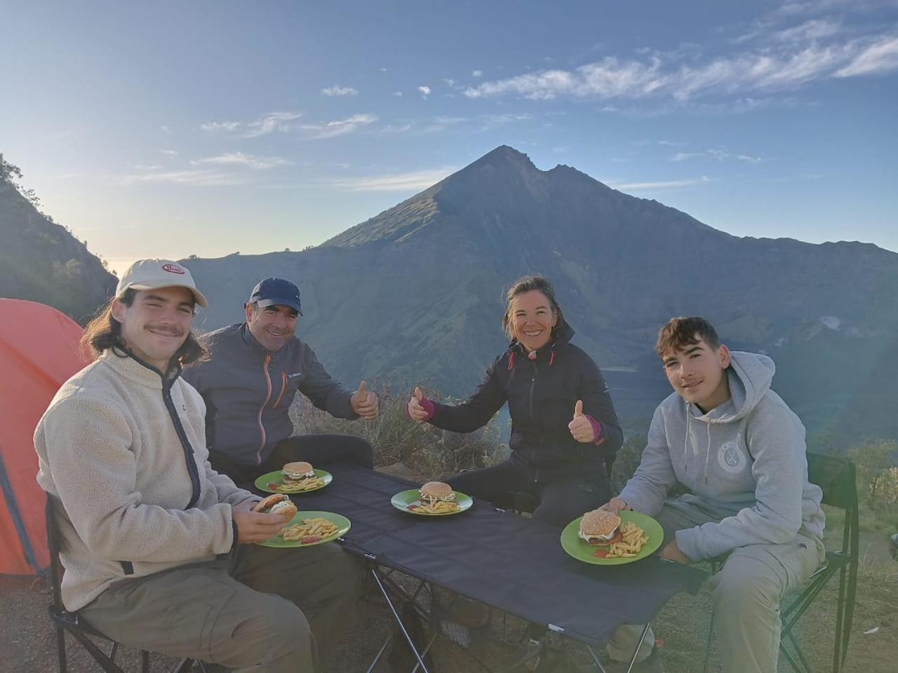 Ila Homestay Сенару Екстериор снимка